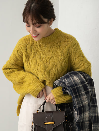 サイドスリットドルマンニットプルオーバー